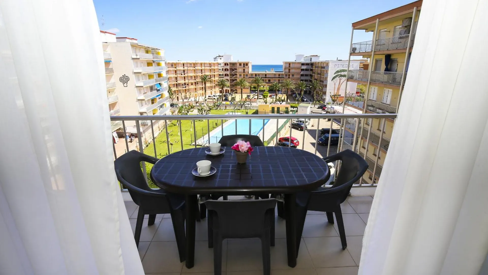 Pineda 7 Planet Apartment La Pineda 0*,  Spanien